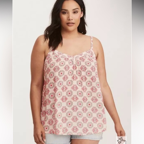 Torrid Medallion Print Stretch Back Cami Size 2 / 2X - Picture 1 of 10
